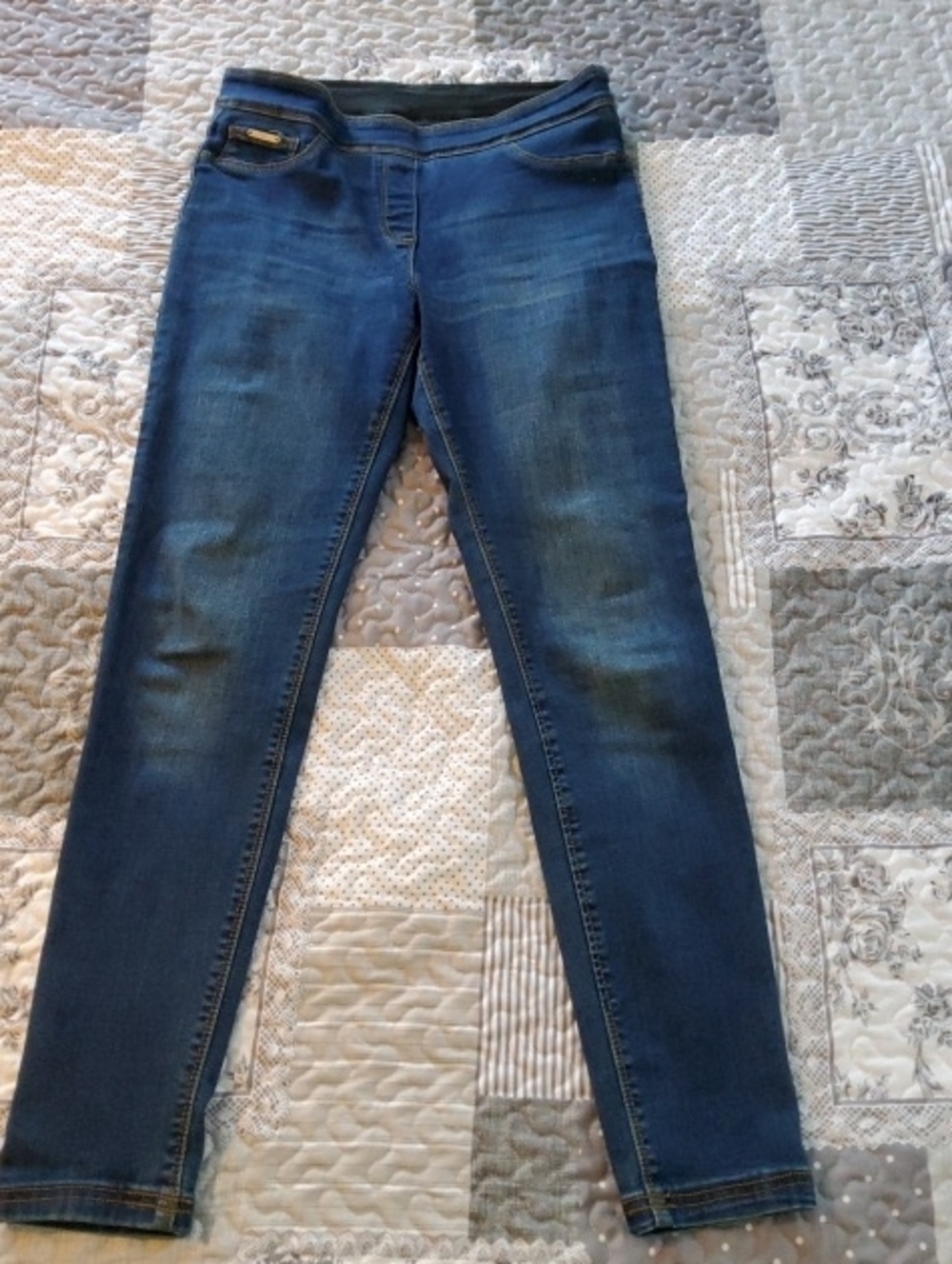 Coco + Carmen Stretch Jeggings Medium Elastic Waist Pull-ons Boutique Brand